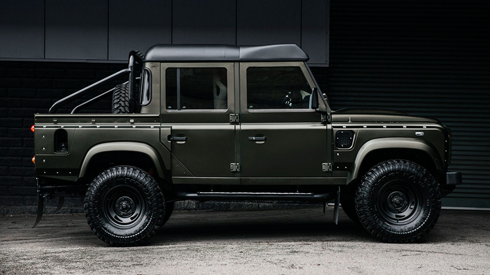 LAND ROVER DEFENDER 2.2 TDCI XS 110 BY PROJECT KHAHN
